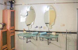 Een bad/douchecombinatie