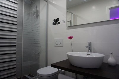Modern Studio A4 for 2-3 people with 2 swimming pools