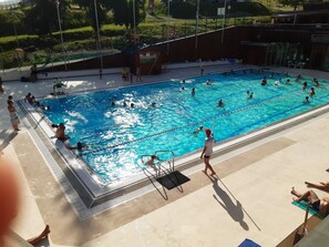 Outdoor pool, a heated pool - T2 piste view Residence Vostok Zodiaque (Le Corbier Villarembert)