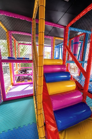 Children's play area - outdoor - Club Efes Otel (Silifke)