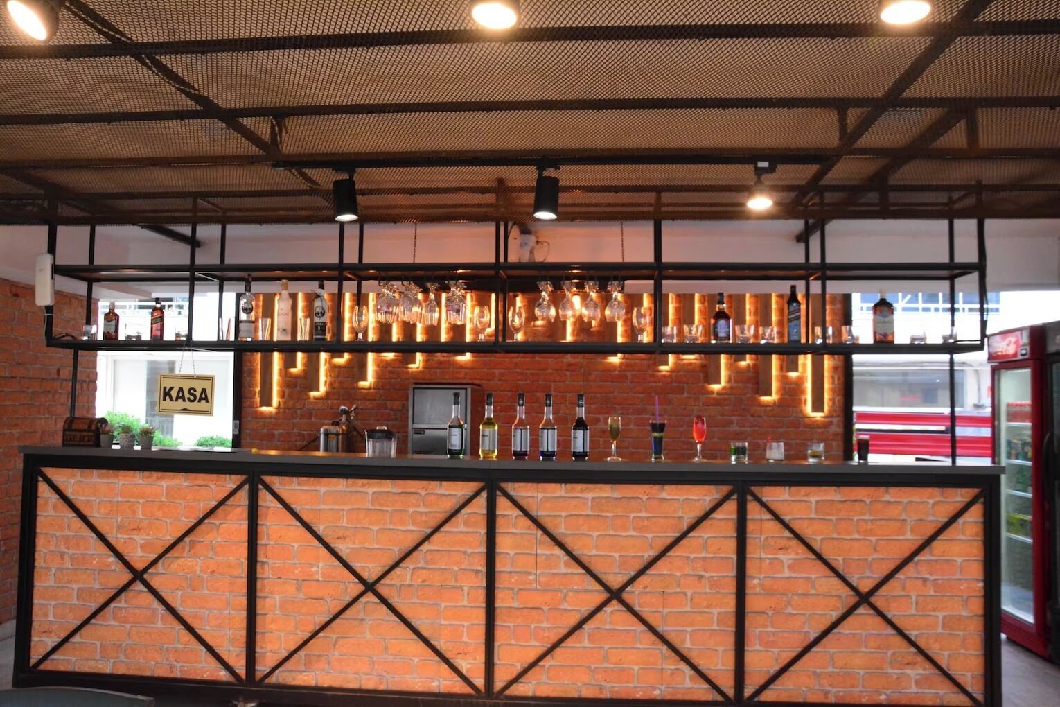Poolside bar