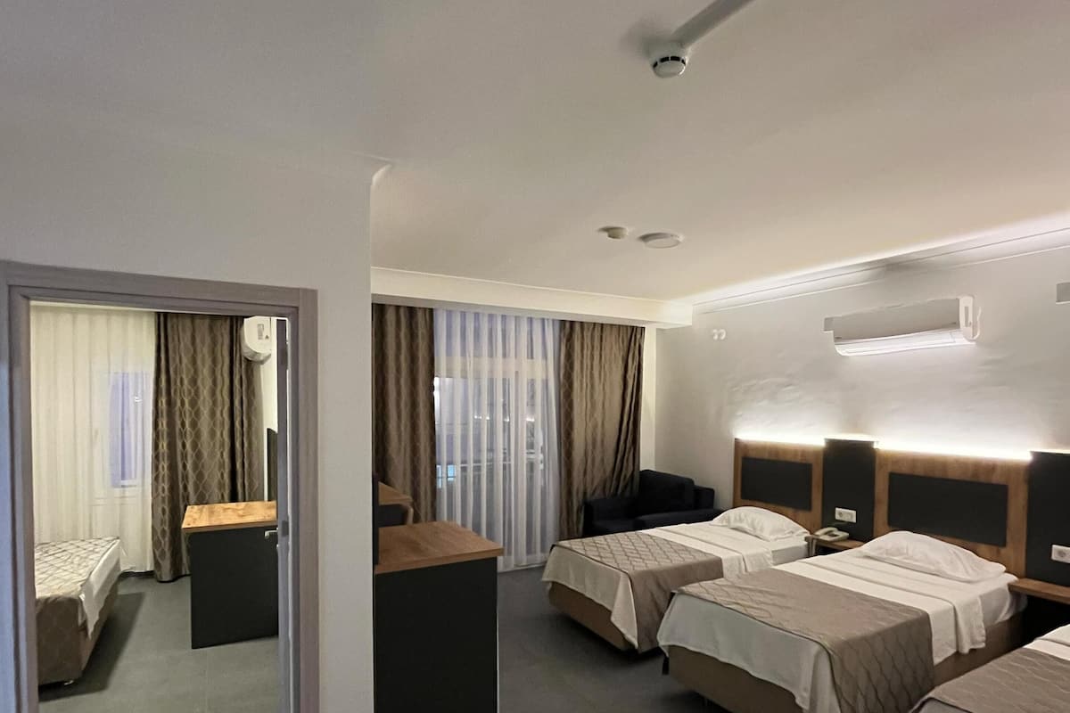 1 bedroom, free minibar items, in-room safe, desk