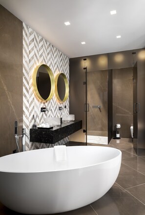 Bathroom - Lure Hotel & Spa- Adults Only (Mellieha)