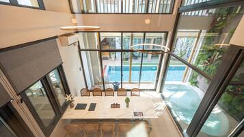 Exclusive TownHome Pool Villa | Premium bedding, in-room safe, desk, blackout drapes