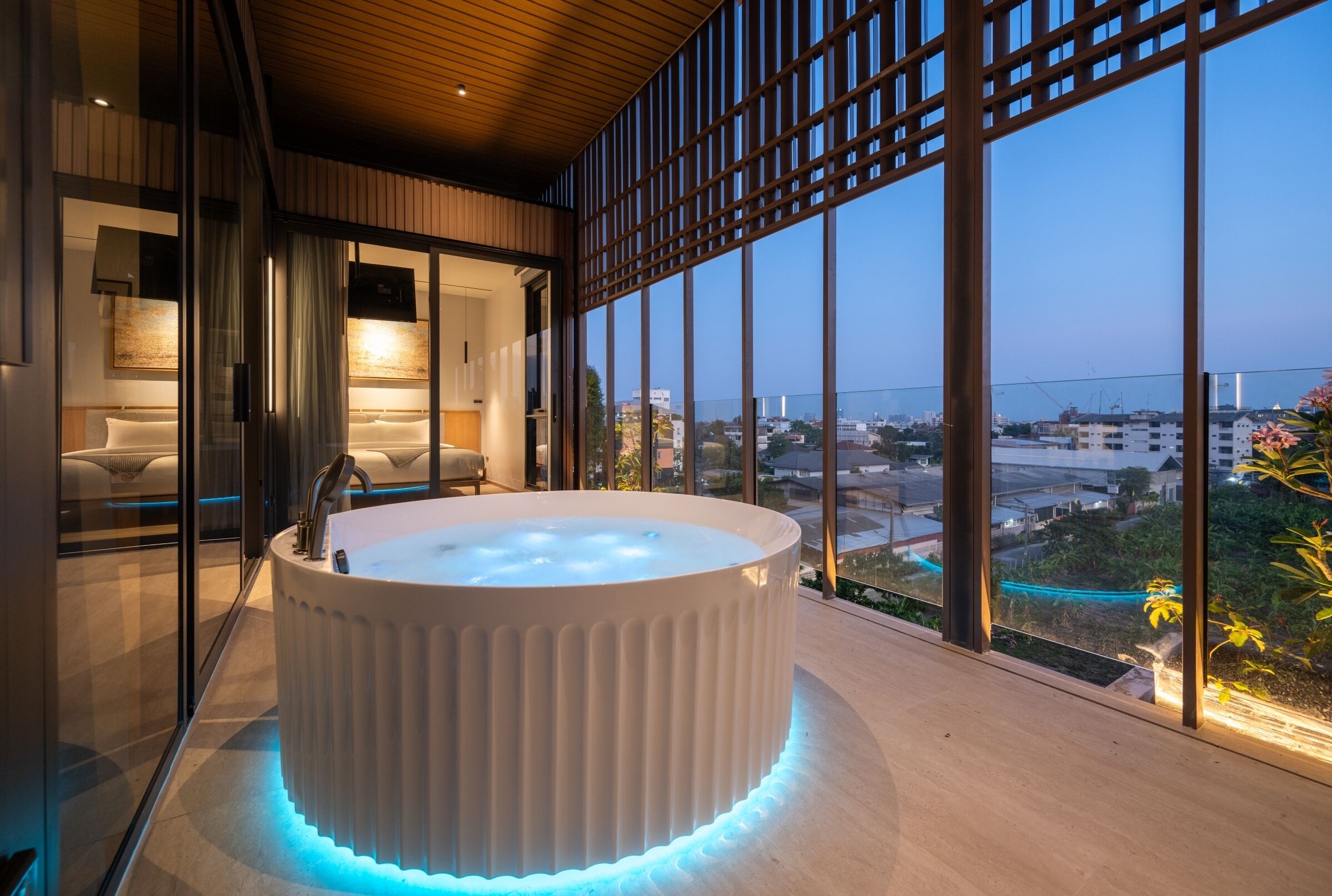 Junior Penthouse, 2 Bedrooms, Hot Tub, City View | Terrace/patio