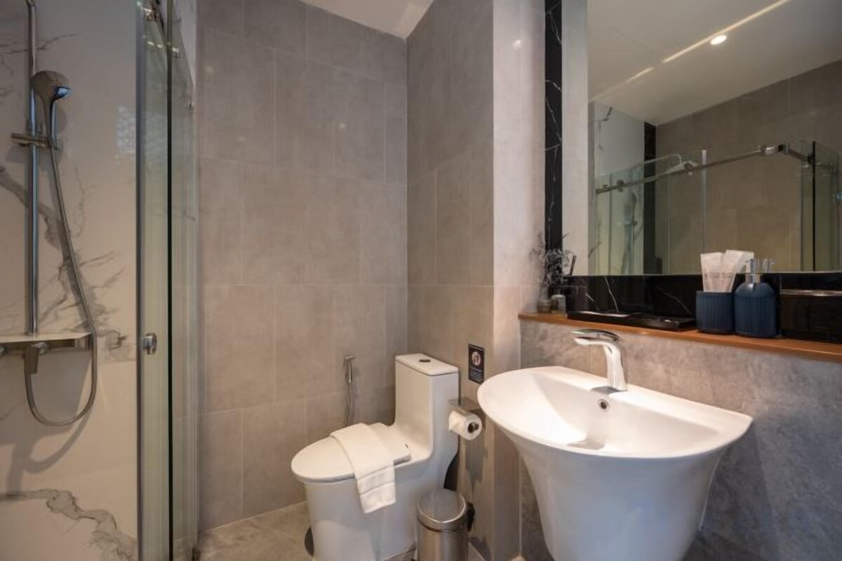 Baño | Regadera, regadera tipo lluvia, amenidades de baño gratuitas 