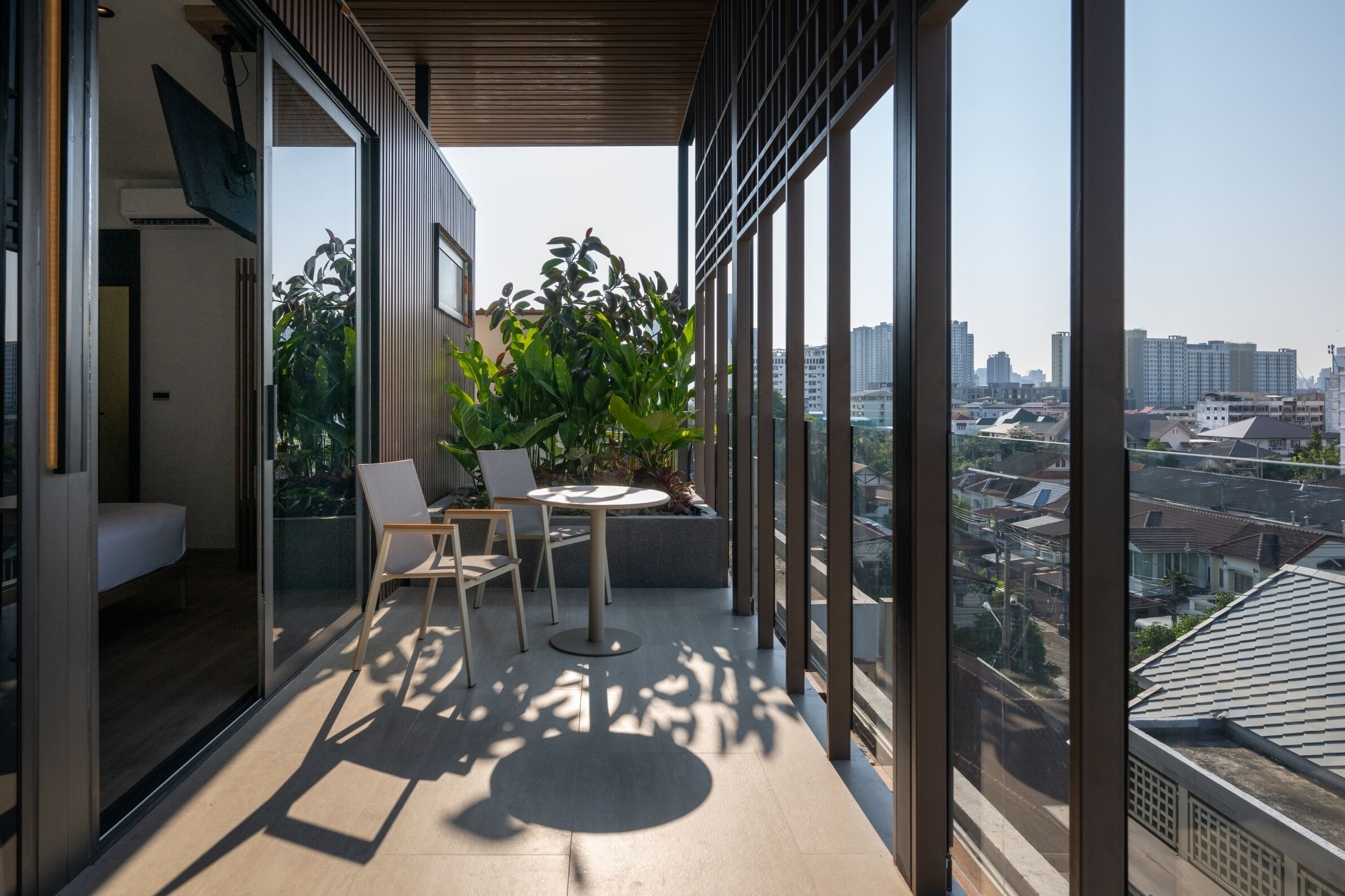 Junior Penthouse, 2 Bedrooms, Hot Tub, Pool View | Terrace/patio