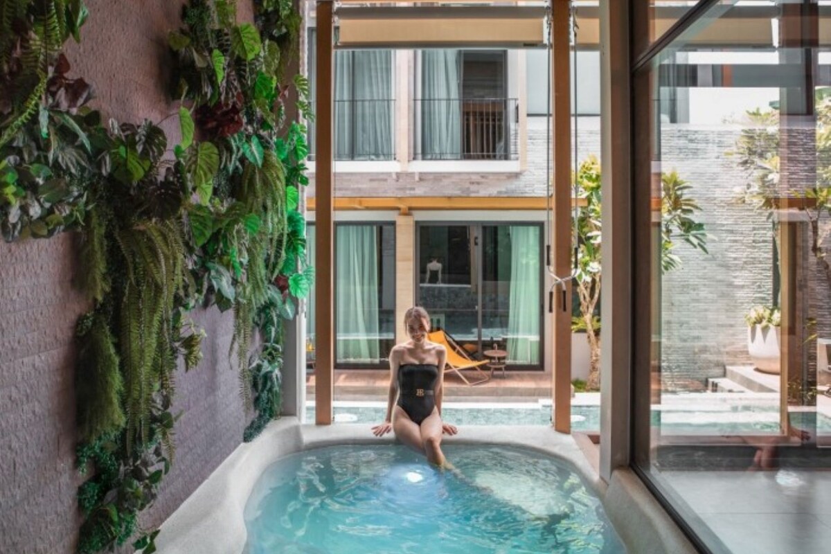 Exclusive TownHome Pool Villa
