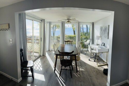 Lake Ontario Beach House Getaway- House #1