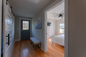 4 bedrooms, free WiFi, bed sheets - Spacious Midtown Ranch- 10 min to Wrightsville (Wilmington)