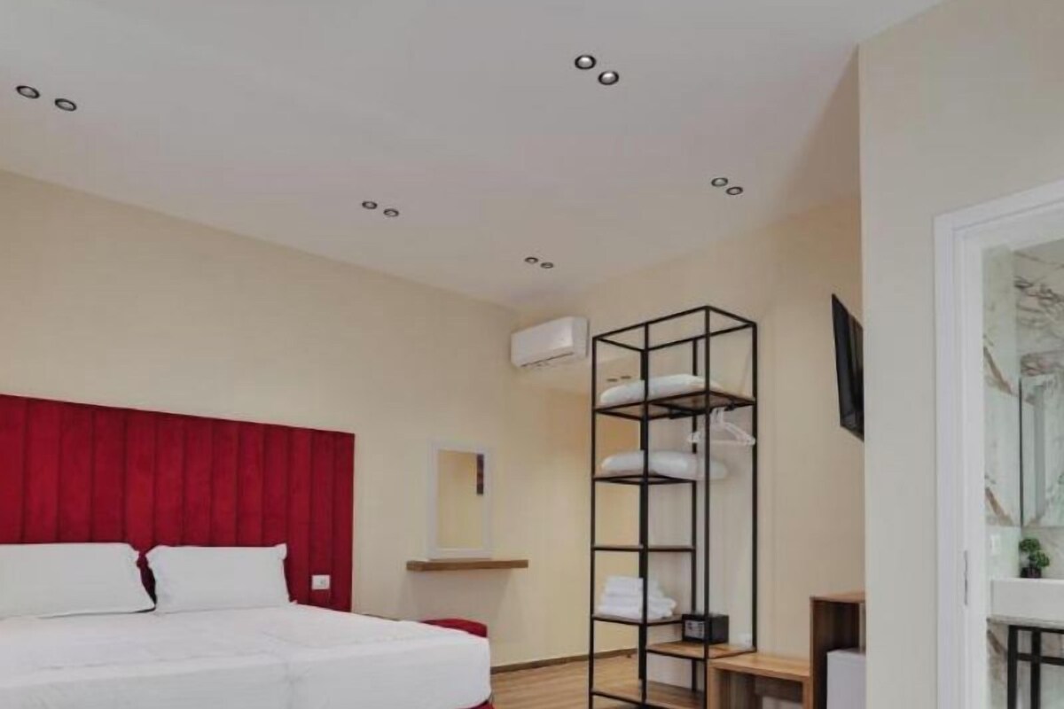Desk, free WiFi, bed sheets