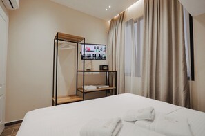 Desk, free WiFi, bed sheets - Armar Hotel (Sarandë)