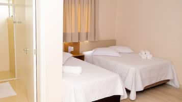 Deluxe Room | Desk, laptop workspace, free WiFi, bed sheets
