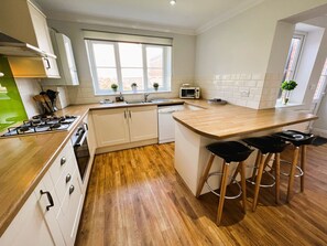 Fridge, microwave, oven, dishwasher