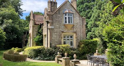 Middle Lodge