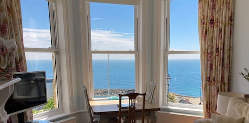 Flat 2, 1 Alexandra Gardens