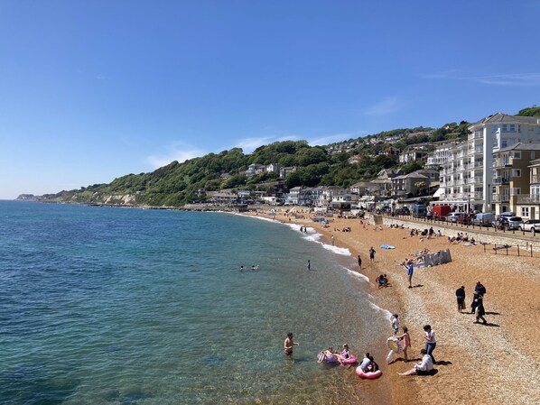 Beach - Flat 2, 1 Alexandra Gardens (Ventnor)