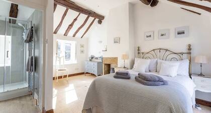 Cosy one bed accommodation in Honley, Yorkshire