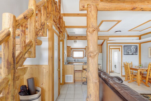 Interior - The Zen Den (Cedar City)