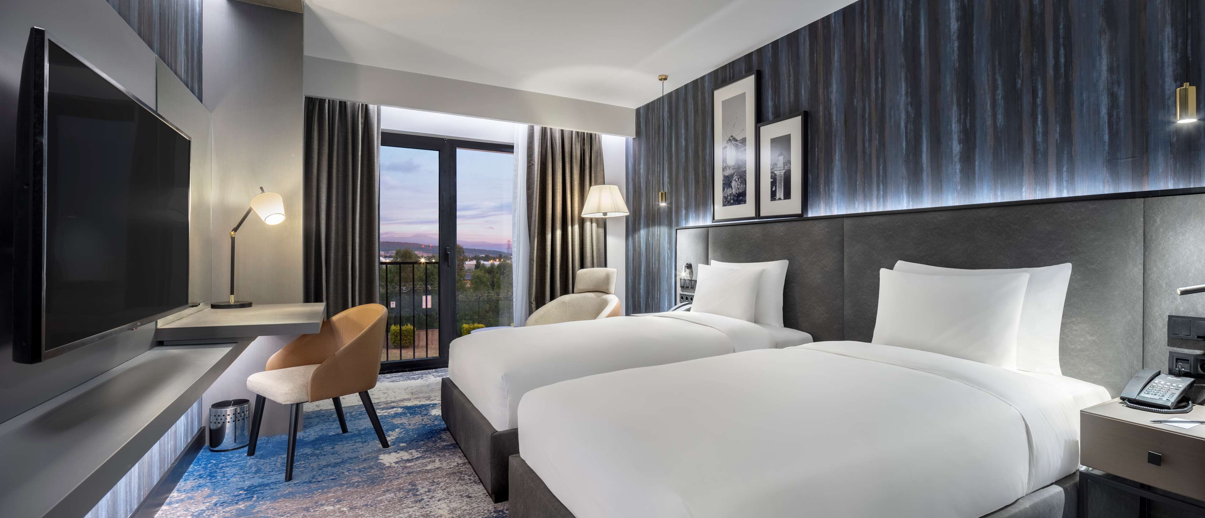 minibar, in-room safe, desk, laptop workspace