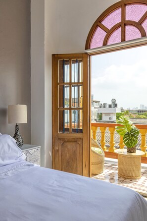 Premium bedding, in-room safe, individually decorated - Casa Morales Getsemani (Cartagena)