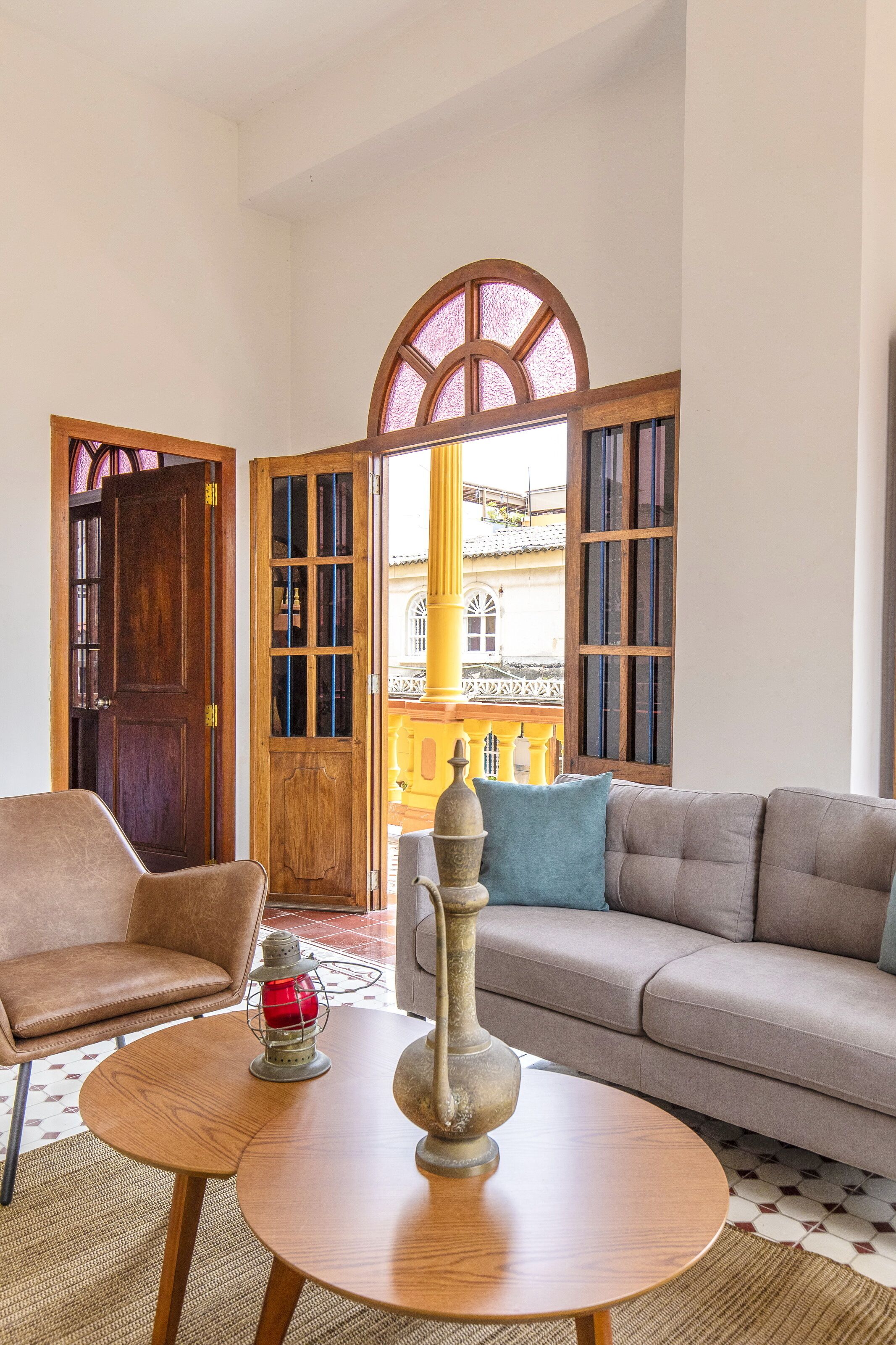 Appartement, 2 slaapkamers, balkon, uitzicht op zwembad | Woonruimte | Smart-tv, Netflix en streamingdiensten