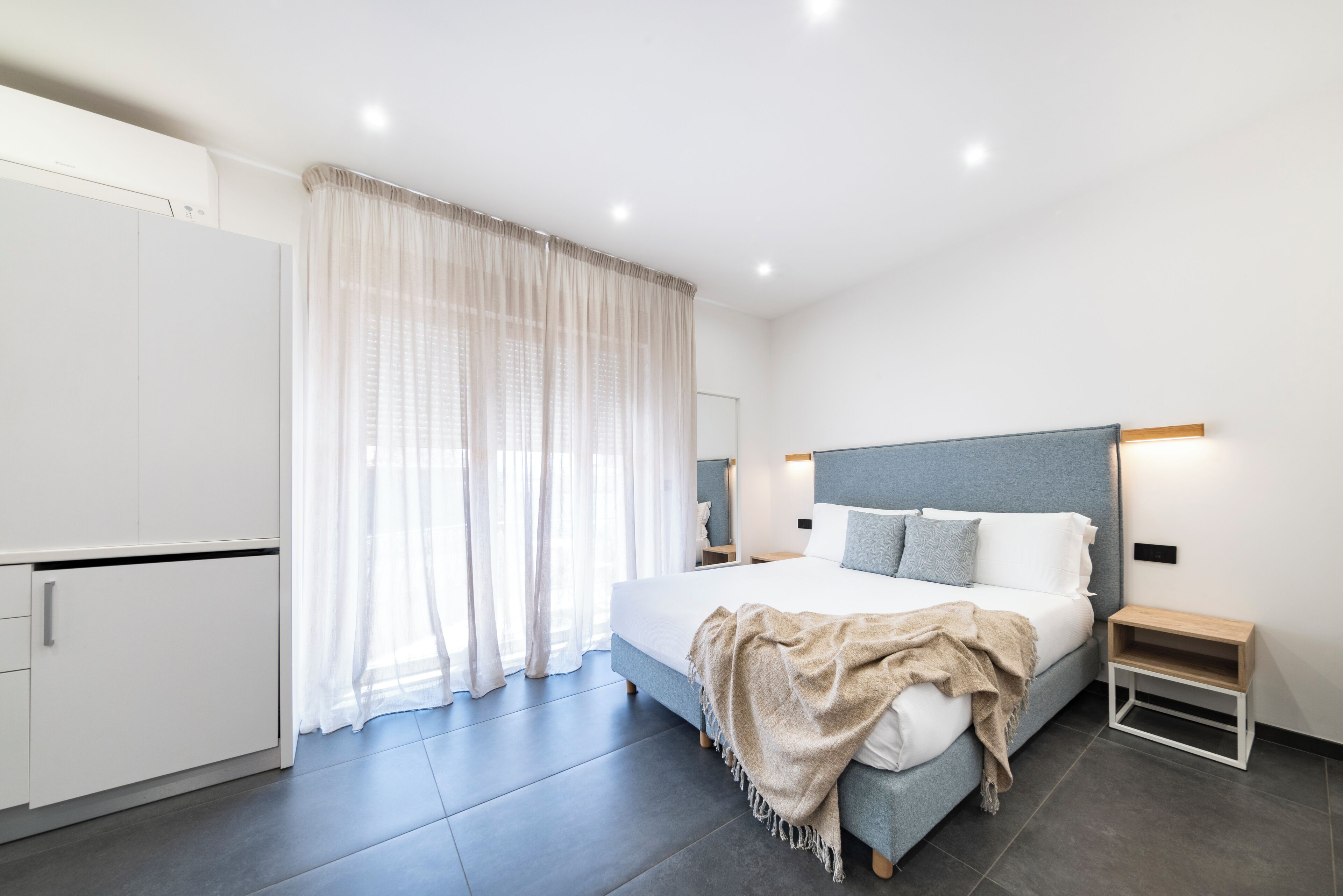 Standard-Studio | Minibar, individuell dekoriert, Schreibtisch