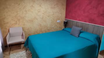 5 bedrooms, free WiFi, bed sheets