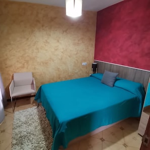 5 chambres, accès au Wi-Fi (inclus), literie fournie
