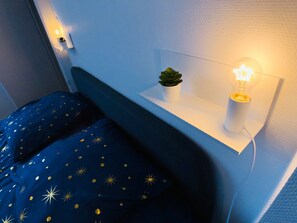 1 bedroom, travel cot, free WiFi
