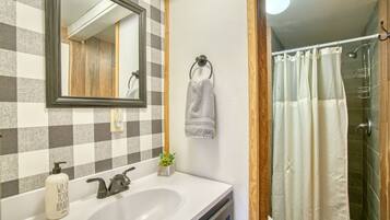 Shower, towels