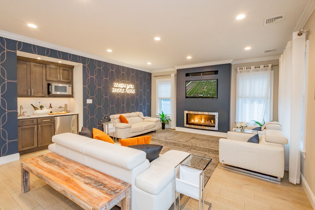 電視、壁爐、音響