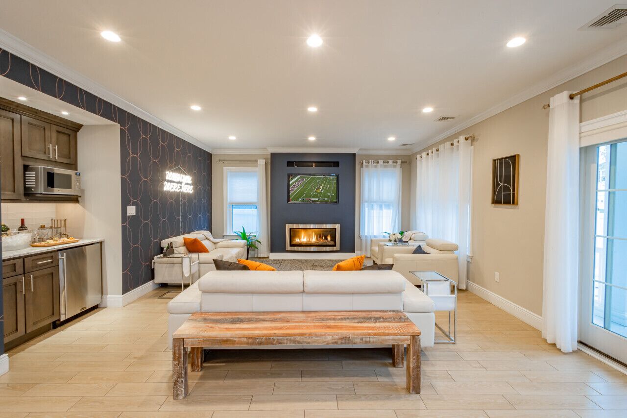 電視、壁爐、音響