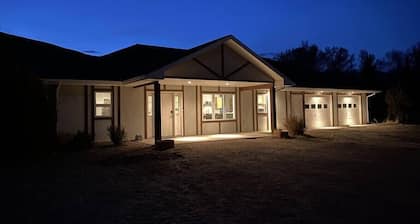 Modern Luxury Home on the River w/ 3 Bedrooms