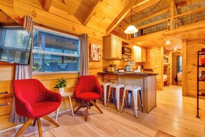 Interior - Eliza Cabin | Nature Nested Tiny Cabin w/ Hot Tub (Chattanooga)