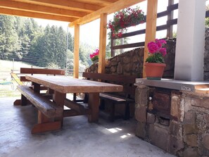 Outdoor dining - CHALET THE QUIET OF TREGIOVO. CIN - IT022253C25N9E275K Trentino/South Tyrol (novella)