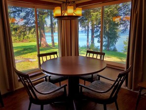 Dining - Pine Cottage - Beautiful direct lakefront cottage located in Sodus, NY, with full amenities. (Sodus)