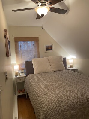 2 bedrooms, desk, free WiFi, bed sheets