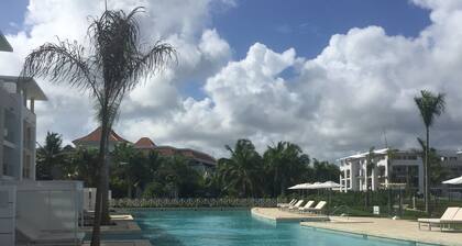 Alll inclusive 4 stars resorts walking distance to the beach fine dining