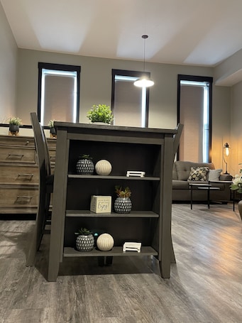 Interior. NEW, NEW, NEW! Wabasha downtown studio113 Pembroke Ave Unit #102