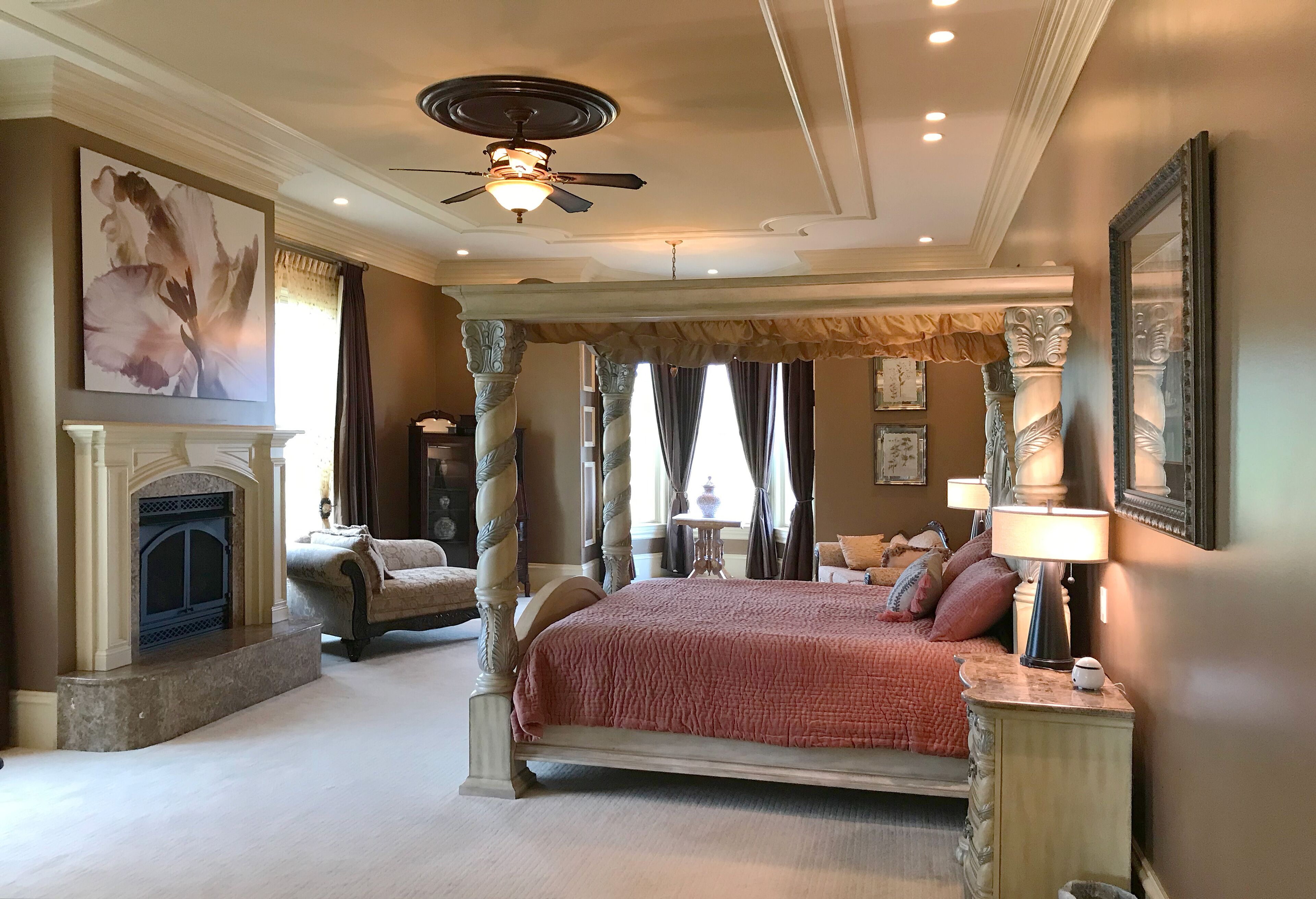 4 bedrooms, desk, free WiFi, bed sheets