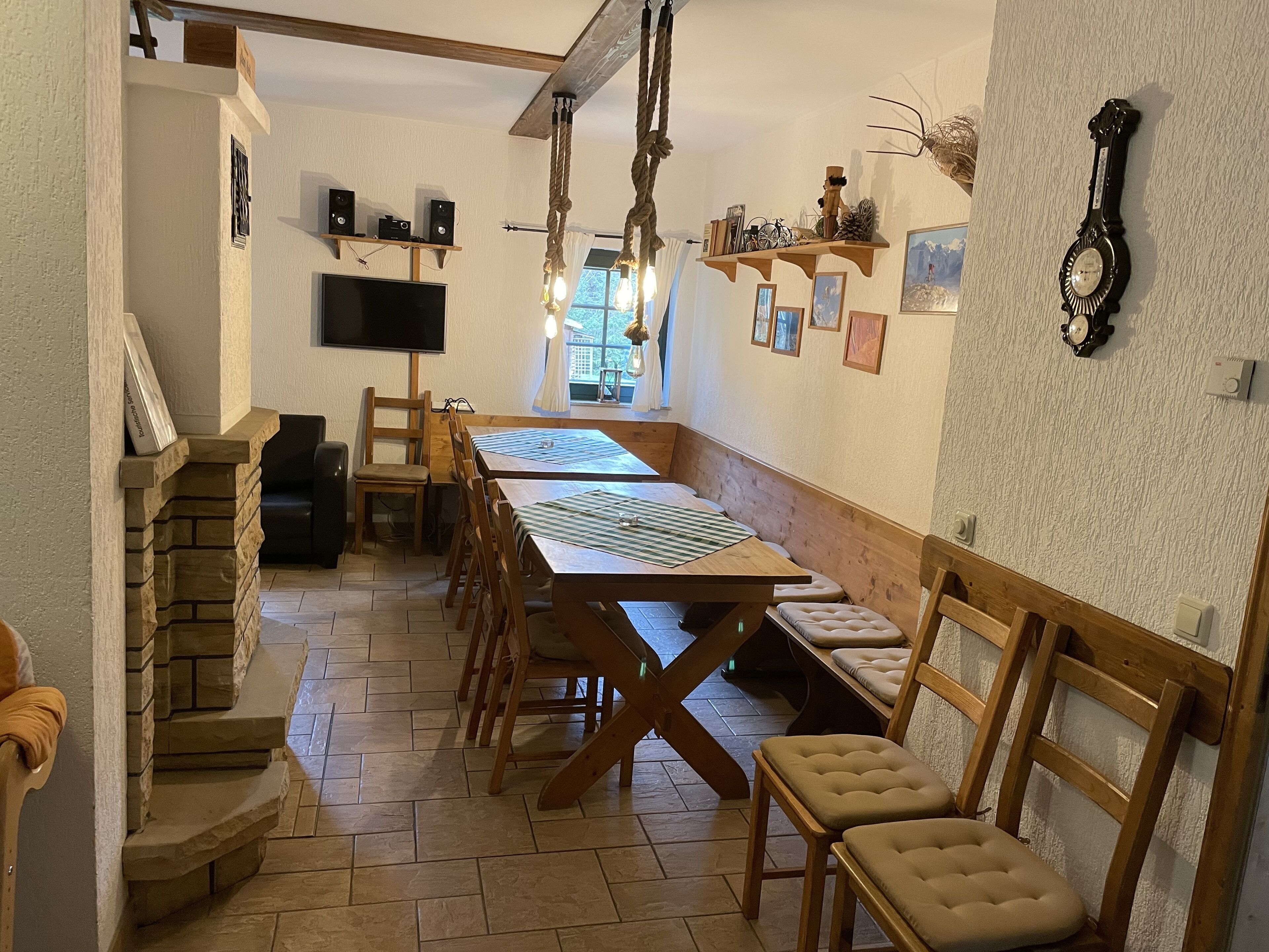 Traditional House, Private Bathroom (Bikehütte Rehnhäusl) | Food and drink