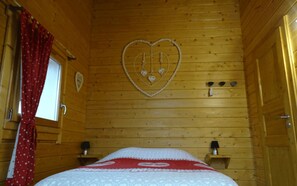 1 bedroom, iron/ironing board