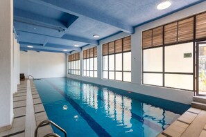 Innenpool, beheizter Pool