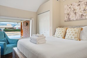 3 dormitorios, tabla de planchar con plancha, wifi gratis y ropa de cama