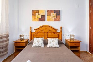 2 bedrooms, iron/ironing board, travel crib, WiFi - Apartamento Peñoncillo Beach by Solset (Torrox)
