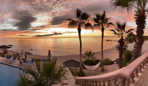 Casa Alvarado | Beachfront Private Escape w/ Pool