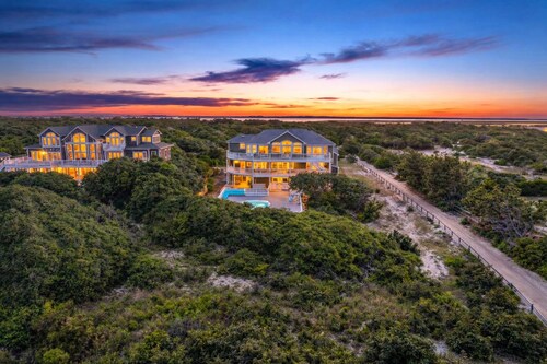 Oceanfront Estate | 14BR | Private Pool & Hot Tub | Sleeps 30