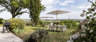 Gîte en pierre avec piscine au calme - Lits king size & Vue sur les pyrénées
