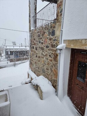 Exterior detail - Minos Country Living Marcus Studio (ΑΓΡΙΛΕΣ)